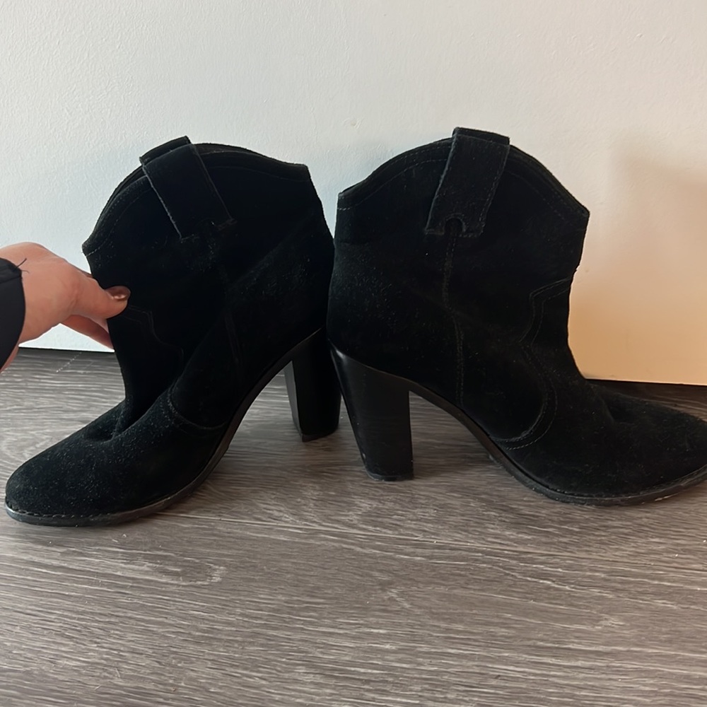 JOIE booties - Picture 2 of 6